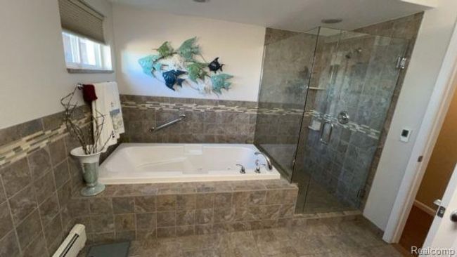 32241 N River Rd, House other with 3 bedrooms, 2 bathrooms and null parking in Harrison Twp MI | Image 23