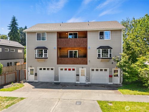 7703 11th Avenue Sw, Seattle, WA, 98106 | Card Image