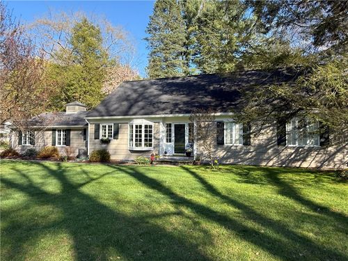 1 Creekside Rd, Fairport, NY, 14450-2809 | Card Image