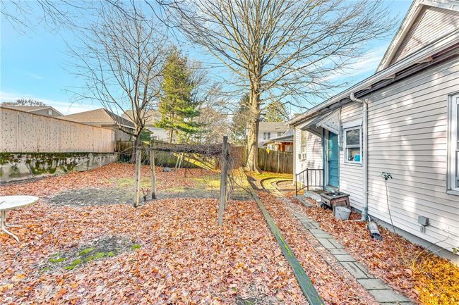 132 Pidge Ave, Home with 3 bedrooms, 3 bathrooms and null parking in Pawtucket RI | Image 28