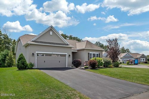 67 Somerset Dr, Mechanicville, NY, 12118-3719 | Card Image