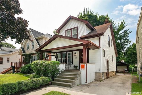 242 University St, Ferndale, MI, 48220-2859 | Card Image