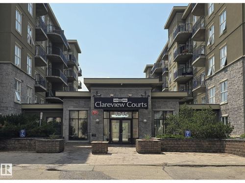 4245 139 Ave Nw, Edmonton, AB, T5Y3E8 | Card Image