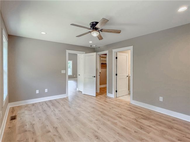 320 Code Cir, House other with 3 bedrooms, 2 bathrooms and null parking in Seneca SC | Image 17