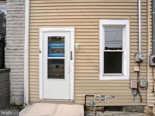 220 N Pitt St, CARLISLE, PA, 17013-2335 | Card Image