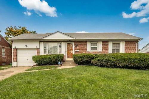 9337 Laramie Dr, Saint Louis, MO, 63137-2720 | Card Image