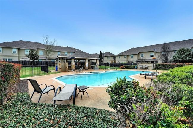 APT-305 - 1101 E Parmer Ln, Condo with 3 bedrooms, 3 bathrooms and 2 parking in Austin TX | Image 30