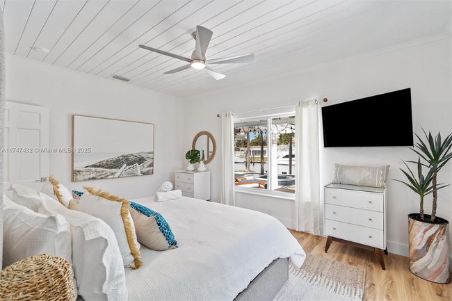 2513 Se 12 Th St, House other with 3 bedrooms, 3 bathrooms and null parking in Pompano Beach FL | Image 17
