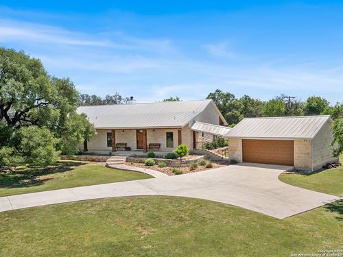 112 Ouray St, Boerne, TX, 78006-6054 | Card Image