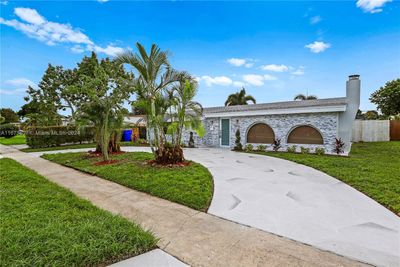 6510 Scott St, House other with 4 bedrooms, 2 bathrooms and null parking in Hollywood FL | Image 1