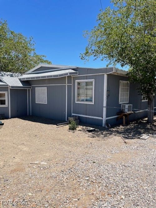501 E Encinitas St, Searchlight, NV, 89046-1369 | Card Image