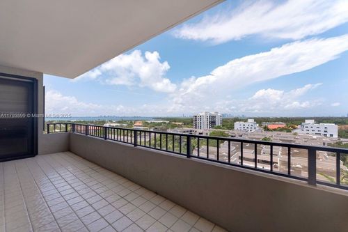 apt-926-151 Crandon Blvd, Key Biscayne, FL, 33149-1560 | Card Image