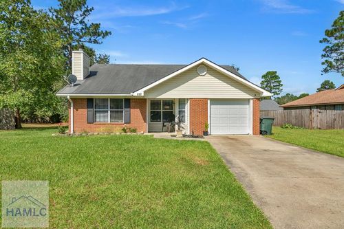 617 Oak St, Hinesville, GA, 31313-3965 | Card Image
