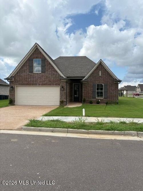 10518 Camilla Cir S, Lake Cormorant, MS, 38641-1005 | Card Image