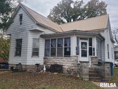 300 S Locust St, Mc Leansboro, IL, 62859-1400 | Card Image