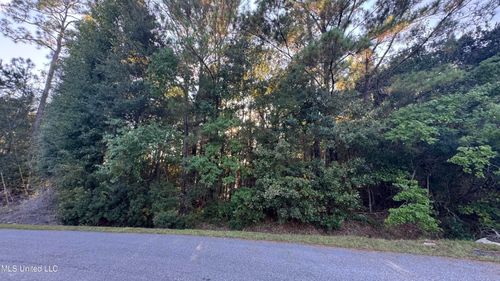 9079 Iris St, Bay Saint Louis, MS, 39520 | Card Image