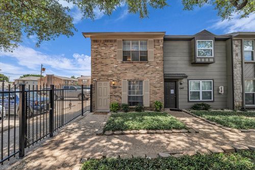 1349 S 11th St, Waco, TX, 76706-2282 | Card Image
