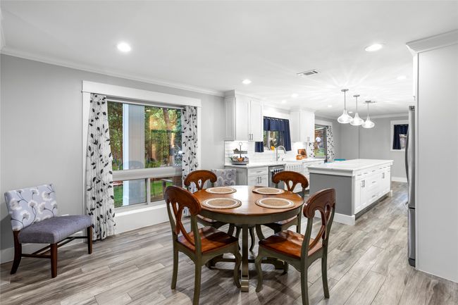3905 Shady Creek Dr, House other with 4 bedrooms, 3 bathrooms and null parking in Euless TX | Image 6