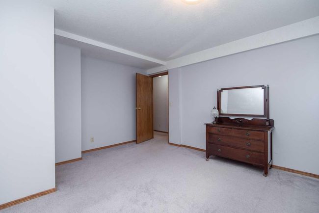 8 Willow Street, House other with 5 bedrooms, 3 bathrooms and 2 parking in Sylvan Lake AB | Image 36