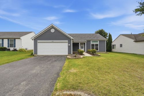 633 Indian Trail Rd, Antioch, IL, 60002-1151 | Card Image