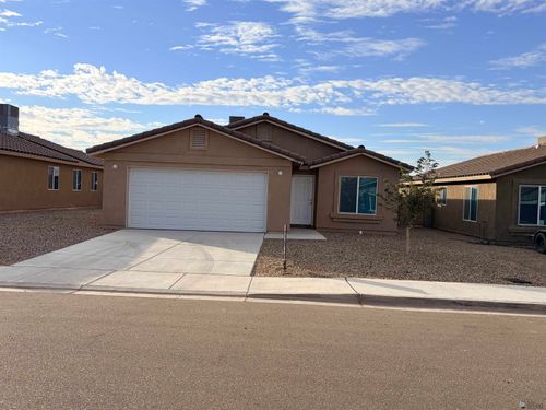 7913 E 46th St, Yuma, AZ, 85365-5748 | Card Image