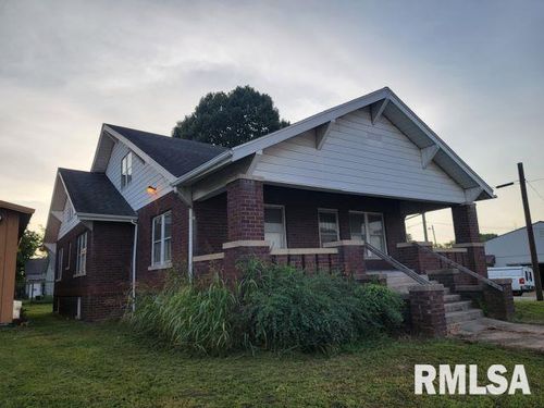 101 S 6th St, Murphysboro, IL, 62966-2615 | Card Image