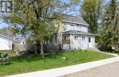 205 2 Nd St, Home with 4 bedrooms, 2 bathrooms and null parking in Rainy River ON | Image 1