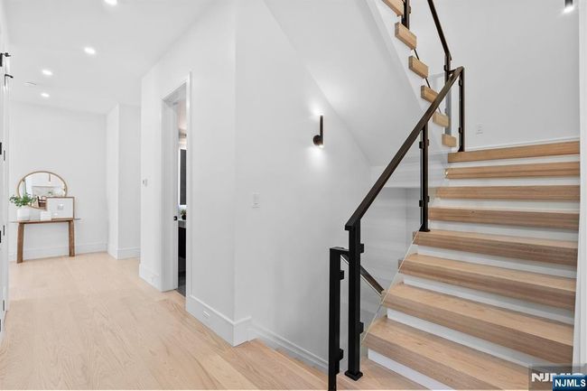 75 Maryland Rd, House other with 6 bedrooms, 8 bathrooms and null parking in Paramus NJ | Image 11