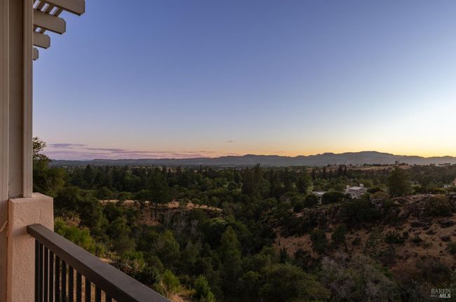 654 Chaparral Cir, House other with 4 bedrooms, 4 bathrooms and 8 parking in Napa CA | Image 8