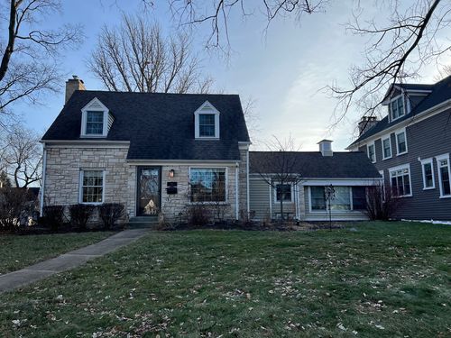 233 S Prospect Ave, Clarendon Hills, IL, 60514-1441 | Card Image