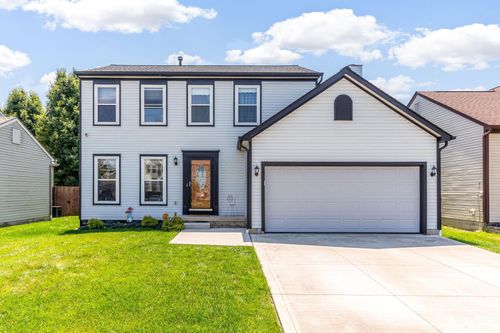 6649 Cloverlawn Cir, Canal Winchester, OH, 43110-8726 | Card Image