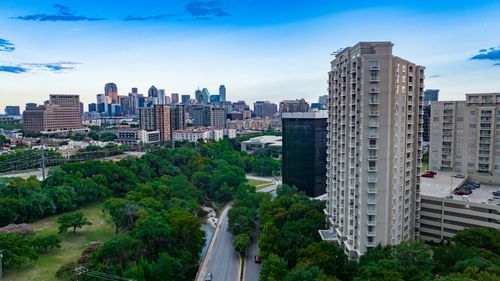 810-3225 Turtle Creek Blvd, Dallas, TX, 75219-5464 | Card Image