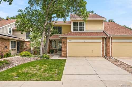 1570 S Roslyn St, Denver, CO, 80231-2613 | Card Image