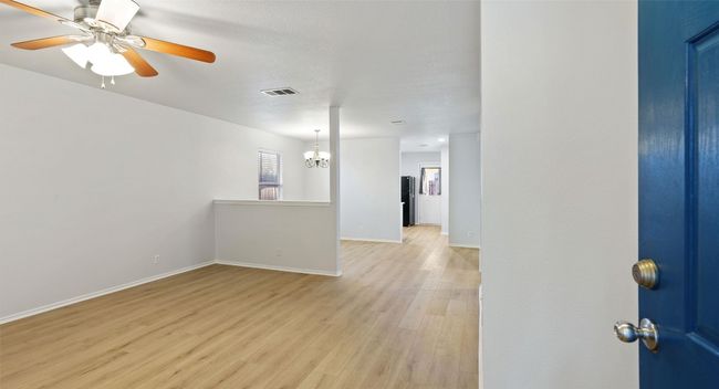 Light and bright Living and Dining space. | Image 4