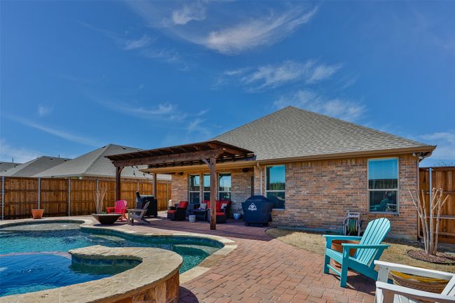 3236 Camden Creek Rd, House other with 4 bedrooms, 2 bathrooms and null parking in Krum TX | Image 4