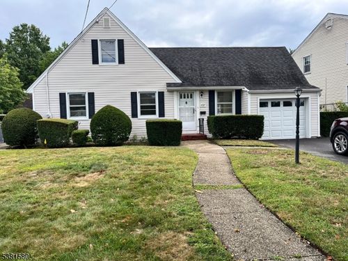 1727 Valley Rd, Linden, NJ, 07036-5429 | Card Image