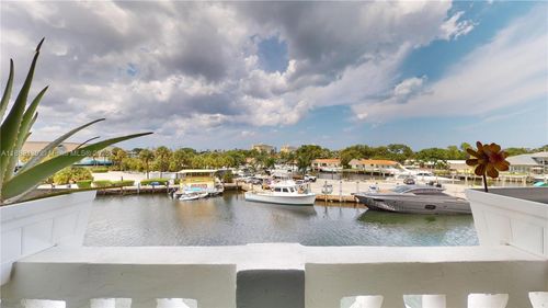 apt-303-13105 Ixora Ct, North Miami, FL, 33181-2321 | Card Image