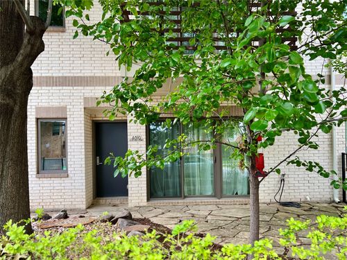 4010 Lemmon Tree Pl, Dallas, TX, 75219-3525 | Card Image