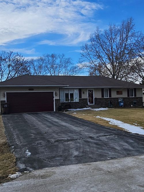 3684 Gnarl Tree Lane, CHERRY VALLEY, IL, 61016 | Card Image