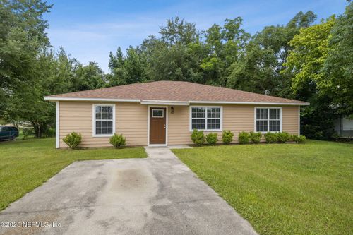 423 South Blvd W, MacClenny, FL, 32063-2635 | Card Image