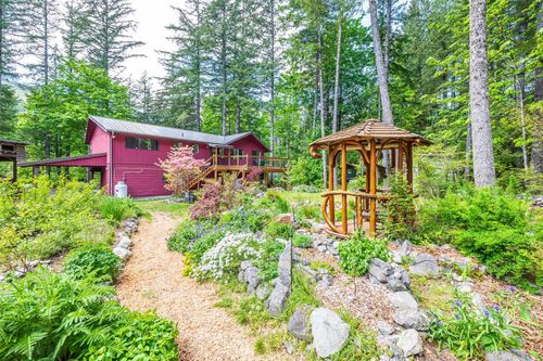 4030 Midnight Way, Brackendale, BC, V0N1H0 | Card Image
