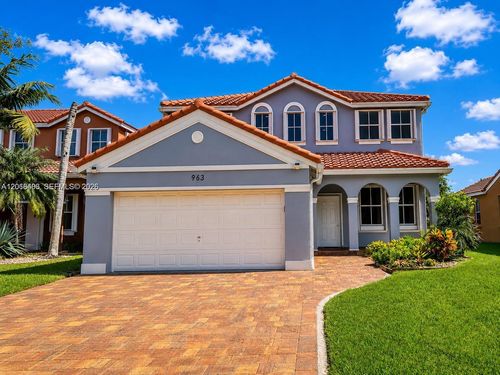 963 Falling Water Rd, Weston, FL, 33326-3555 | Card Image