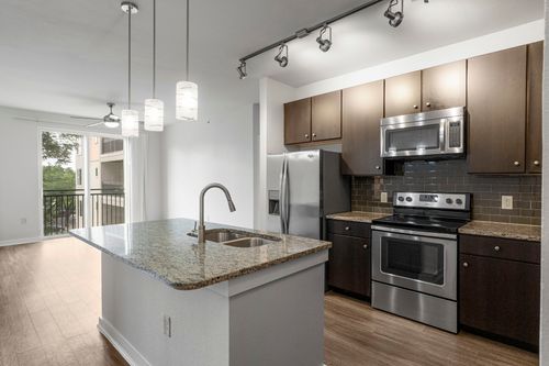 4017-1900 Barton Springs Rd, Austin, TX, 78704-1367 | Card Image