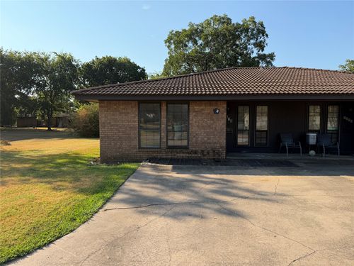 2318 N Alexander St, Sherman, TX, 75092-2619 | Card Image