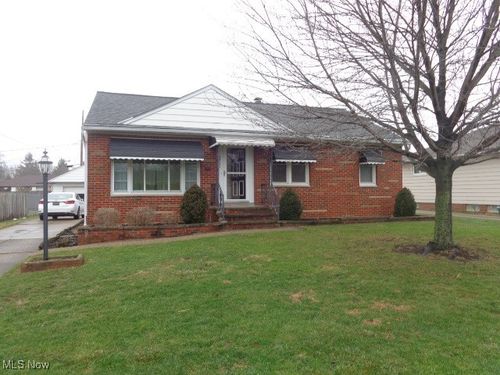 11092 Naomi Drive, Parma, OH, 44130 | Card Image