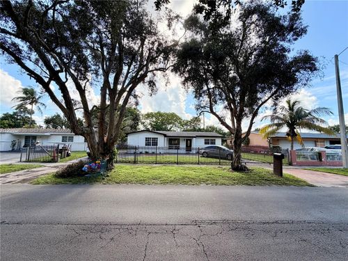18711 Nw 24th Ave, Miami Gardens, FL, 33056-3248 | Card Image