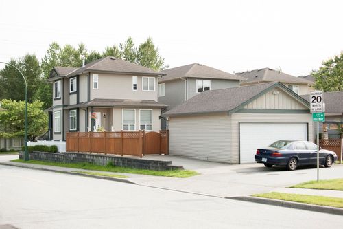23697 Dewdney Trunk Rd, Maple Ridge, BC, V4R2W9 | Card Image