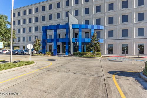 303-5750 Johnston St, Lafayette, LA, 70503-5334 | Card Image