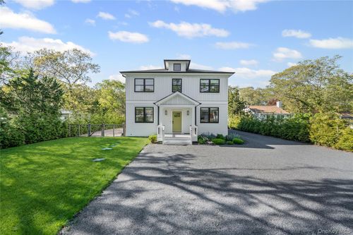 128 Priscilla Ave, Riverhead, NY, 11901-3836 | Card Image