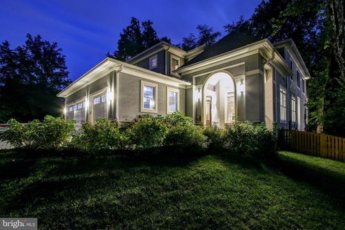 9814 Fernwood Rd, BETHESDA, MD, 20817-1512 | Card Image